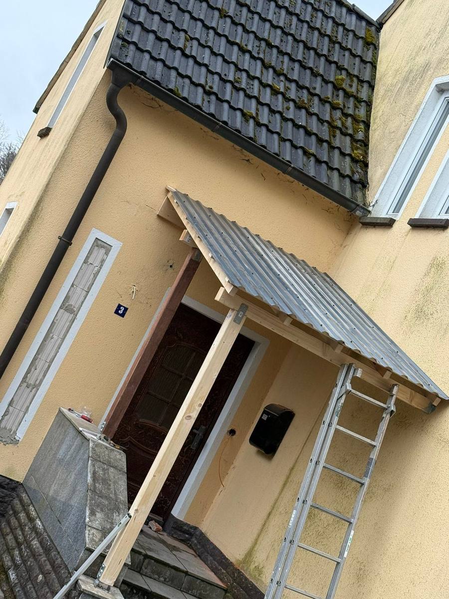 Projekt Vordach Schwerin — Eingang mit Vordach