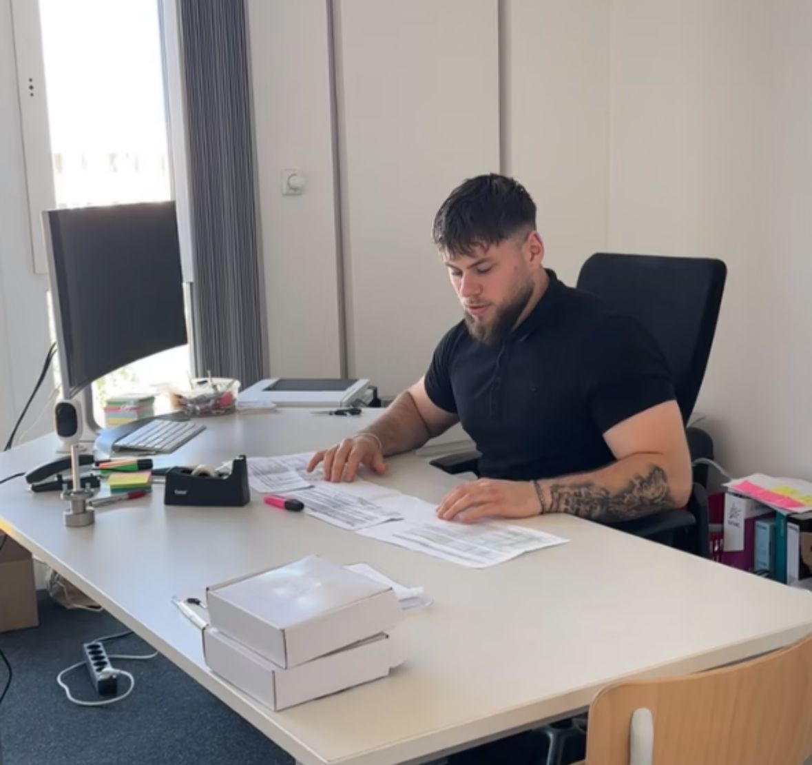 Handwerker bei der Arbeit — GJ Bau Schwerin